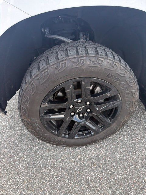 Certified 2024 Chevrolet Silverado 1500 LT Trail Boss w/ Convenience Package II AWD/4WD image 5