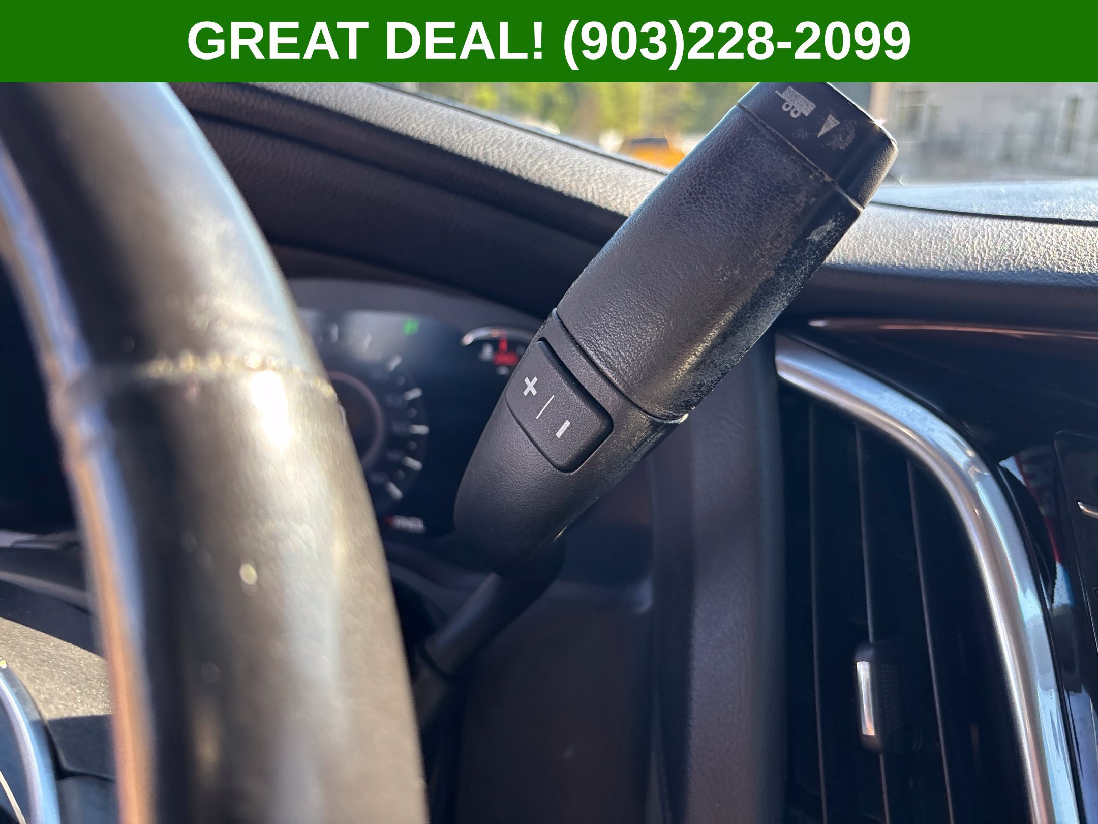 Used 2018 Cadillac Escalade Luxury AWD/4WD image 29