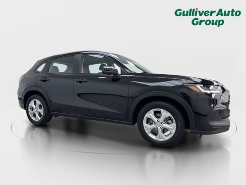 Used 2023 Honda HR-V LX image 12