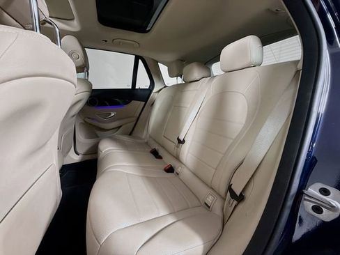 Used 2022 Mercedes-Benz GLC 300 GLC 300 image 24