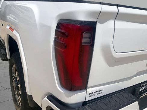 Certified 2025 GMC Sierra 2500 Denali Ultimate AWD/4WD image 28