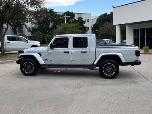 Used 2022 Jeep Gladiator Overland w/ Popular Equipment Package AWD/4WD image 3