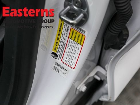 Used 2022 Ford Escape SE w/ Cold Weather Package image 33