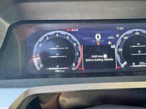 Used 2024 Toyota Tacoma TRD Sport AWD/4WD image 23