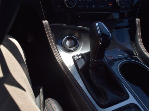 Used 2022 Nissan Maxima SR w/ Sport Mat Group FWD image 11