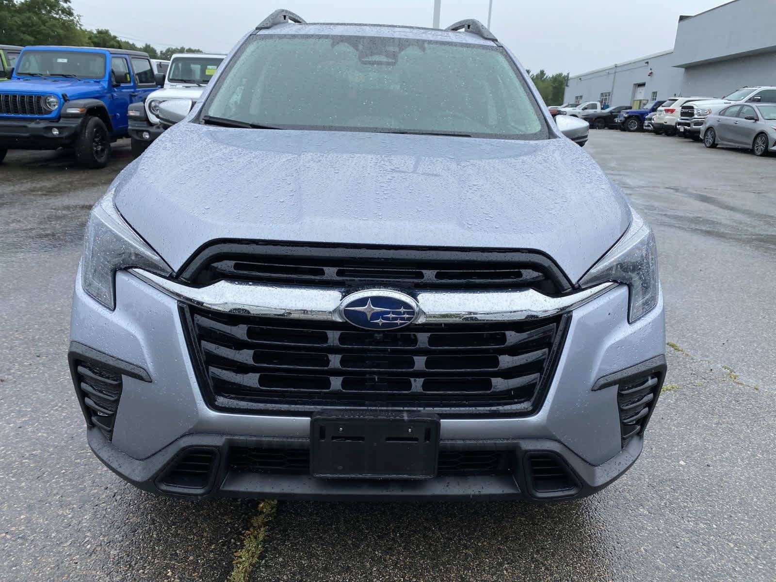 Used 2023 Subaru Ascent Limited w/ Technology Package AWD/4WD image 10