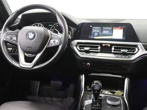Used 2020 BMW 330i xDrive Sedan w/ Convenience Package image 16