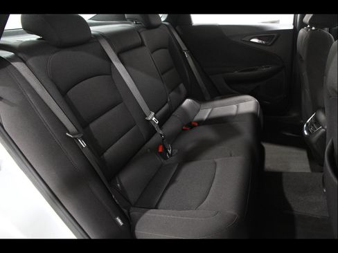 Used 2024 Chevrolet Malibu LT FWD image 18