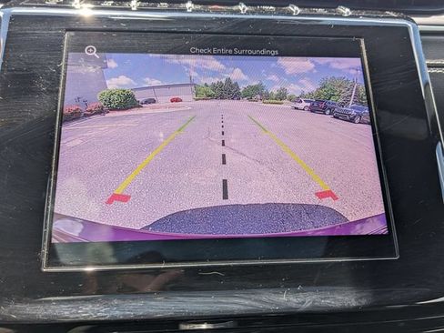 Used 2023 Jeep Grand Cherokee Altitude AWD/4WD image 25