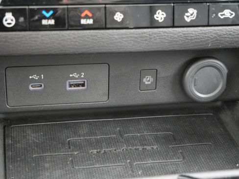 Used 2023 Mitsubishi Outlander SEL Black Edition image 29