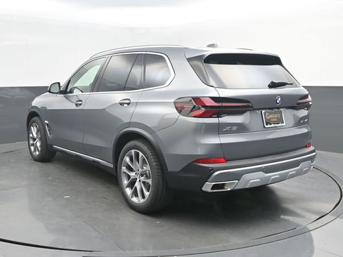 New 2026 BMW X5 sDrive40i w/ Climate Comfort Package RWD image 3