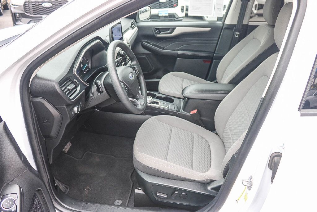 Used 2022 Ford Escape SE AWD/4WD image 19
