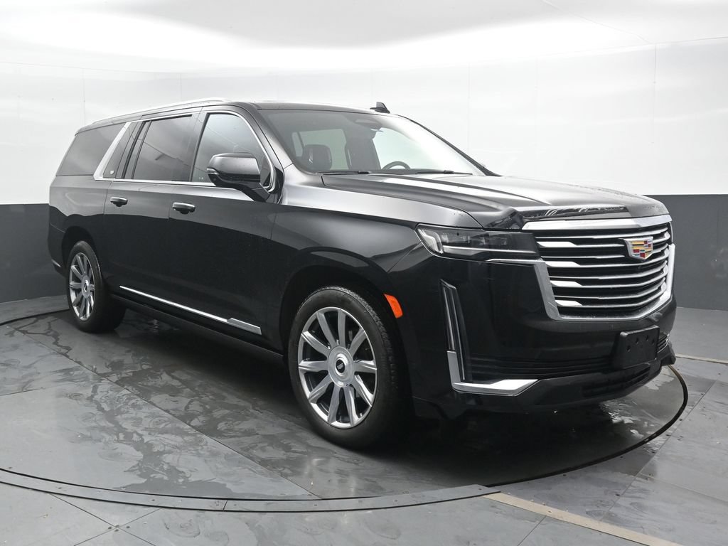 Used 2024 Cadillac Escalade ESV Premium Luxury Platinum AWD/4WD image 4