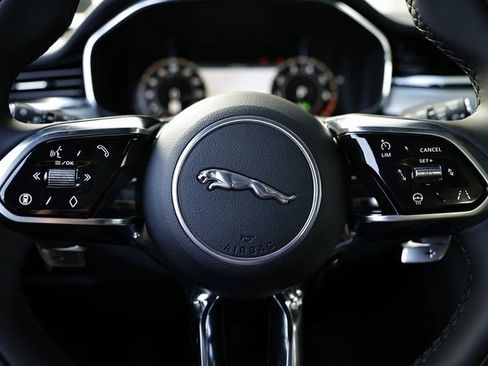 New 2026 Jaguar F-PACE R-Dynamic S image 41