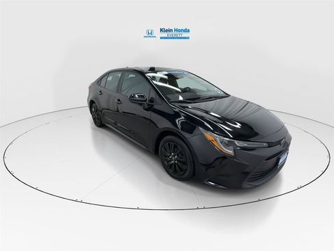 Used 2024 Toyota Corolla LE image 4