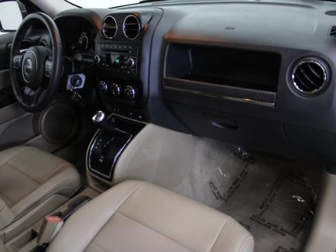 Used 2016 Jeep Patriot High Altitude FWD image 22