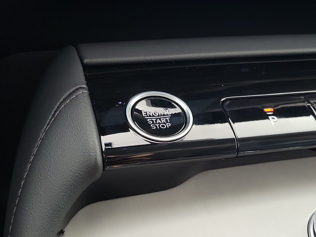 New 2027 Lincoln Navigator Premiere RWD image 31