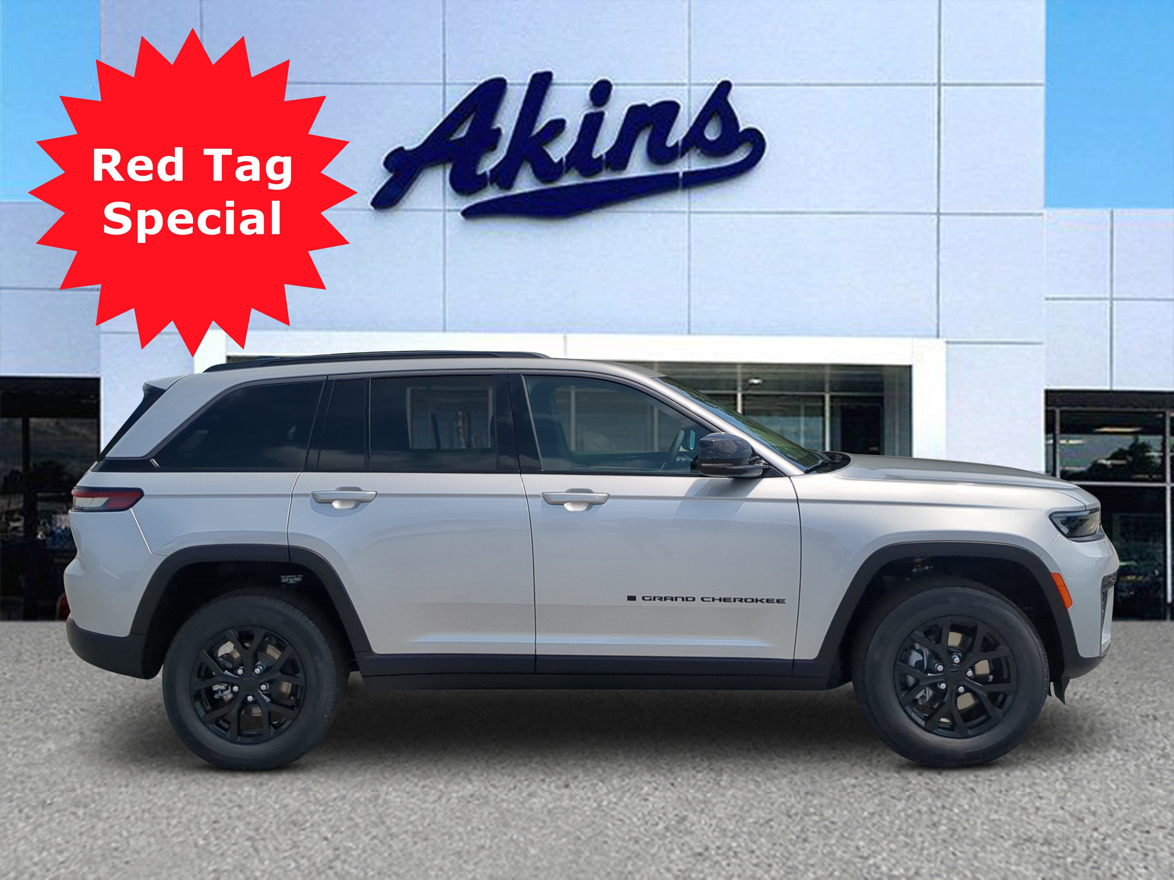 New 2026 Jeep Grand Cherokee Altitude RWD image 1