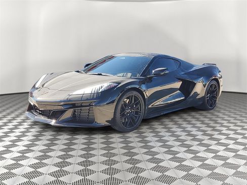 Used 2025 Chevrolet Corvette Z06 w/ Battery Protection Package image 8