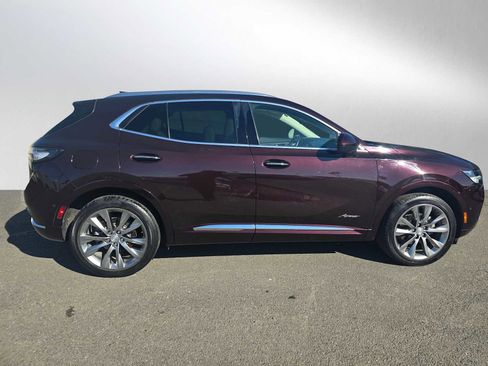 Used 2021 Buick Envision Avenir w/ Technology Package II image 2