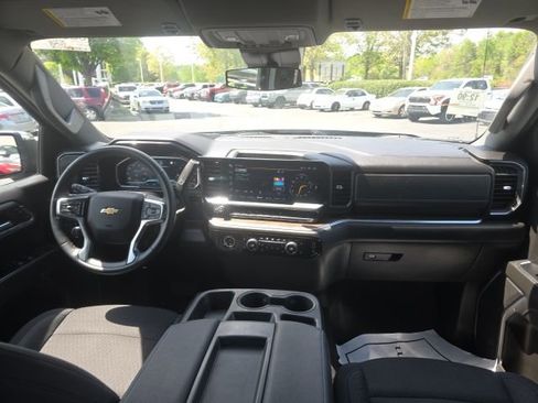 Used 2023 Chevrolet Silverado 1500 LT image 13