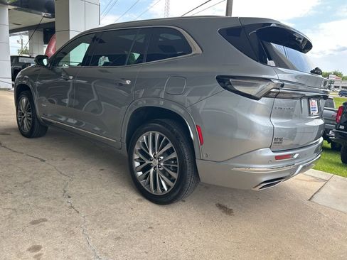 Used 2025 Buick Enclave Avenir w/ Super Cruise Package FWD image 5