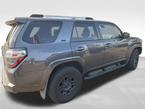 Used 2021 Toyota 4Runner SR5 image 6
