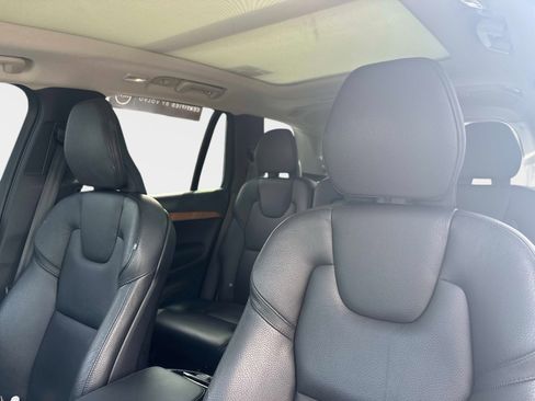 Certified 2023 Volvo XC90 B6 Plus image 21