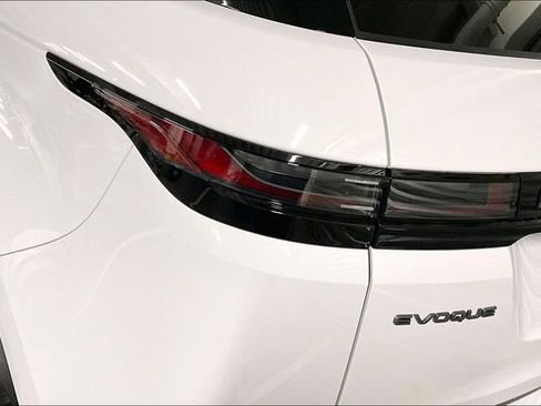 Certified 2024 Land Rover Range Rover Evoque S image 29