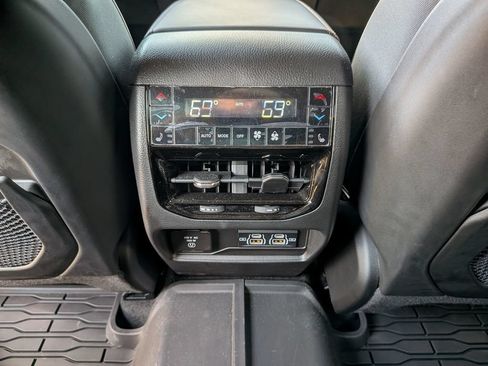 Used 2024 Jeep Grand Cherokee Summit w/ High Altitude Package AWD/4WD image 38