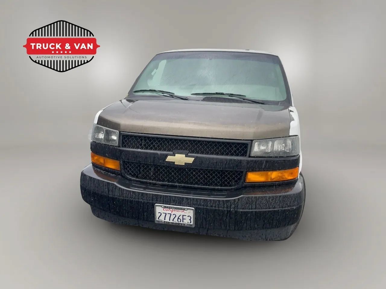 Used 2021 Chevrolet Express 2500 w/ Driver Convenience Package RWD image 2