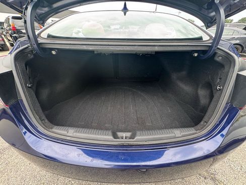 Used 2013 Hyundai Elantra GLS w/ Preferred Pkg FWD image 23