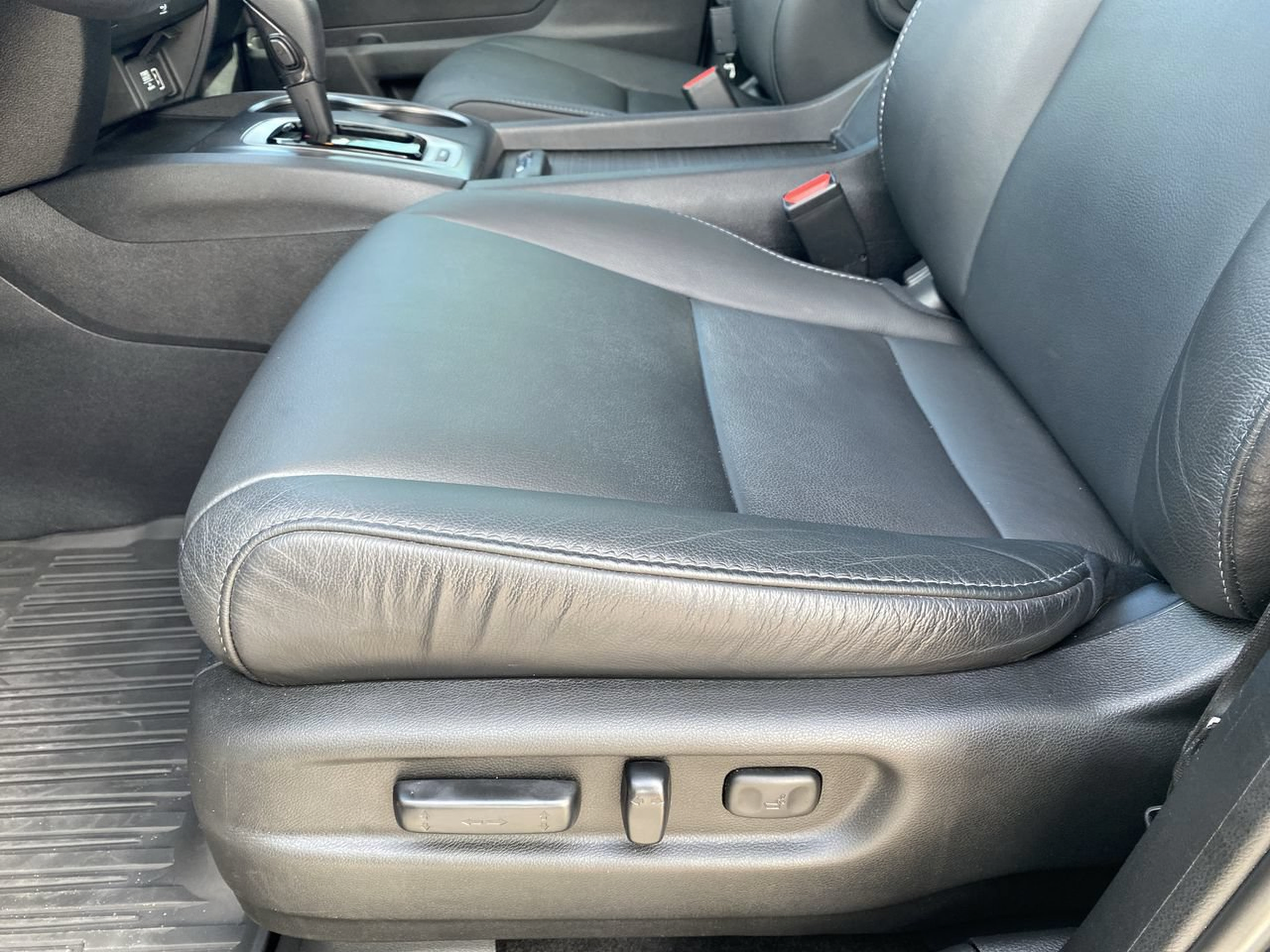 Used 2020 Honda Pilot EX-L image 11