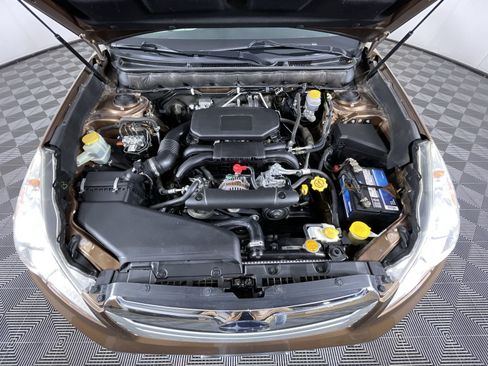Used 2011 Subaru Outback 2.5i Premium w/ All-Weather Pkg image 26