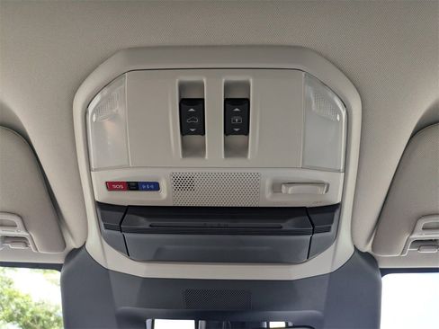 New 2025 Subaru Ascent Onyx Edition image 25