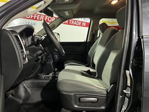 Used 2016 RAM 3500 Tradesman w/ Popular Equipment Group image 17