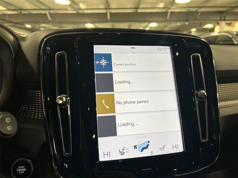 Used 2022 Volvo XC40 T5 R-Design w/ Advanced Package image 16