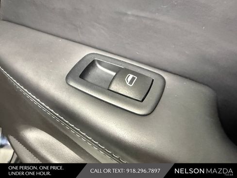 Used 2019 Jeep Grand Cherokee Overland RWD image 46