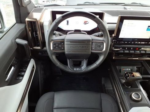 Used 2024 GMC Hummer EV 3X w/ Extreme Off-Road Package AWD/4WD image 20