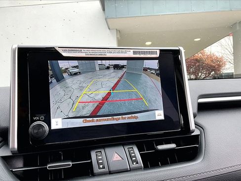 Used 2023 Toyota RAV4 XLE Premium image 13