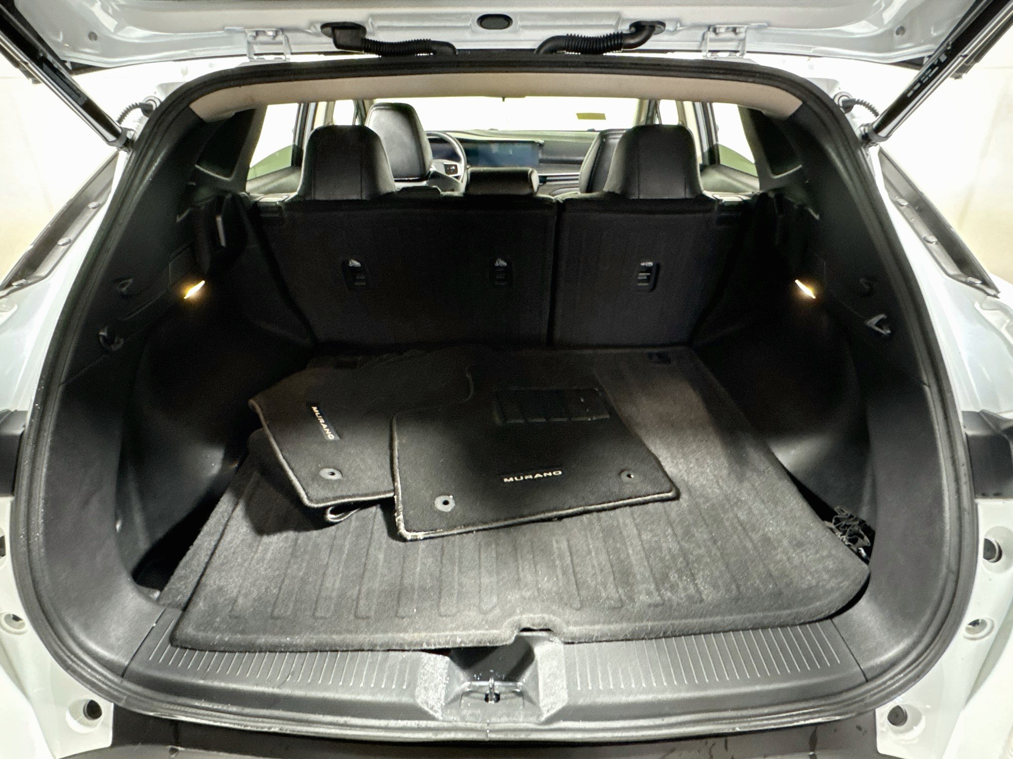 Used 2025 Nissan Murano SV AWD/4WD image 25