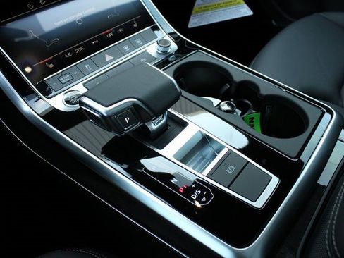 New 2026 Audi Q7 2.0T Premium image 18