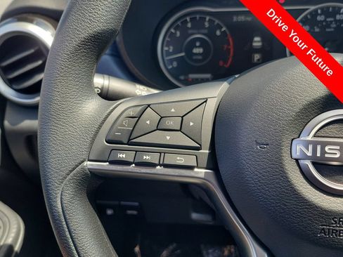Used 2025 Nissan Versa SV w/ Trunk Package FWD image 7