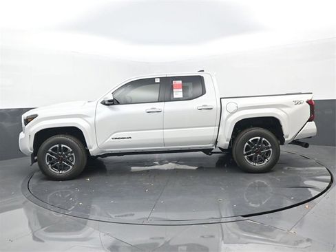 New 2025 Toyota Tacoma TRD Sport image 21