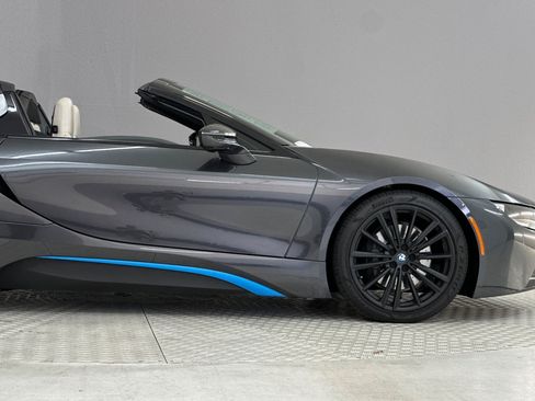 Used 2019 BMW i8 Roadster AWD/4WD image 33