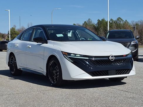 New 2026 Nissan Sentra SR w/ SR Premium Package image 2