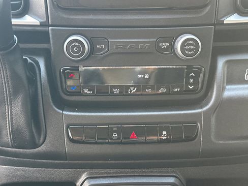 Used 2024 RAM ProMaster 2500 image 29