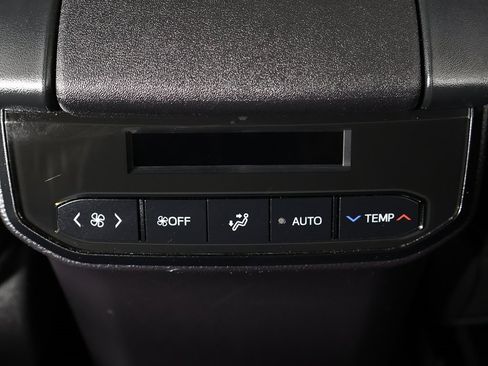 Used 2025 Toyota Highlander XSE image 39