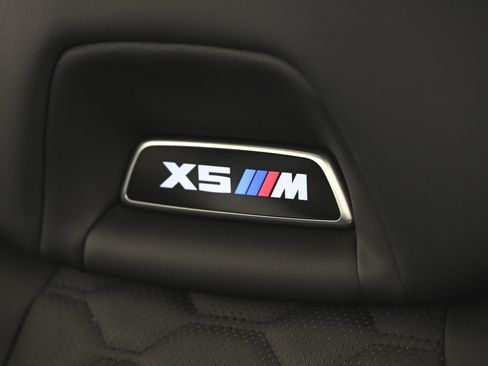 Used 2022 BMW X5 M w/ Executive Package image 31