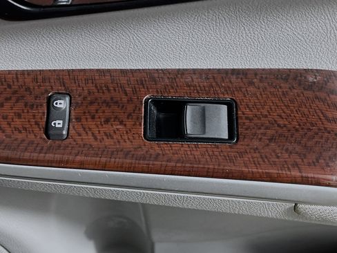 Used 2012 Toyota Camry XLE image 30